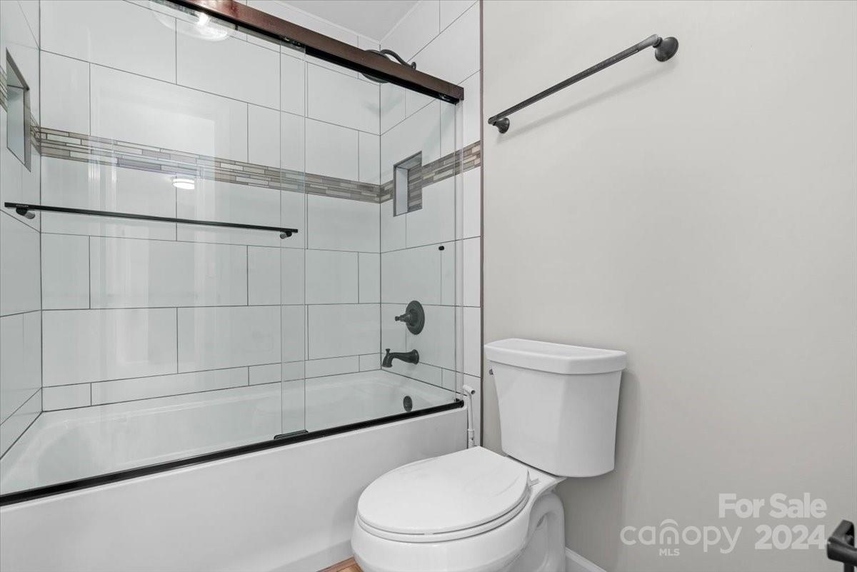 3072 Sunshower Heights