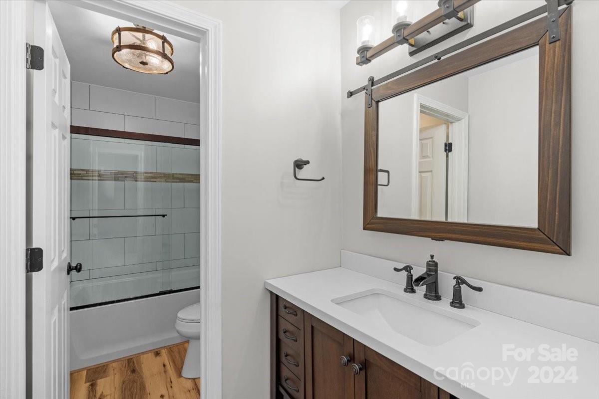 3072 Sunshower Heights