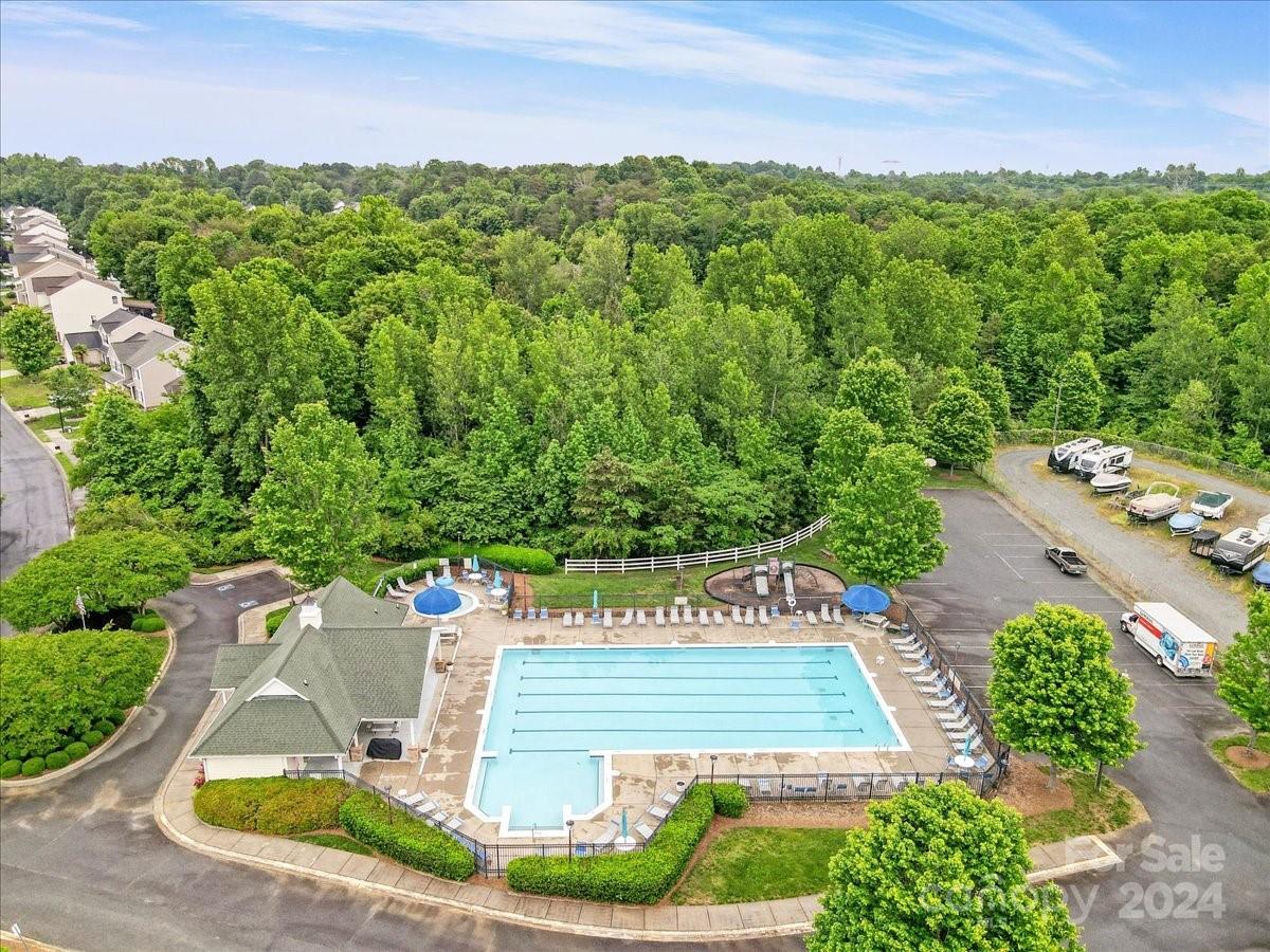 3072 Sunshower Heights