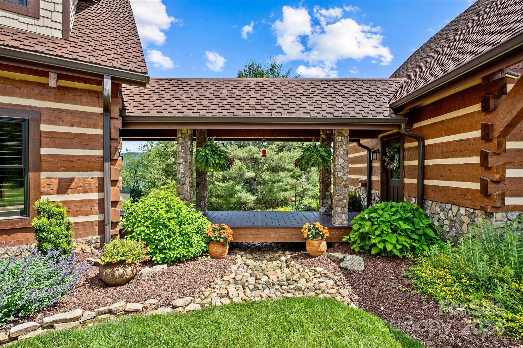 42 New River Drive
