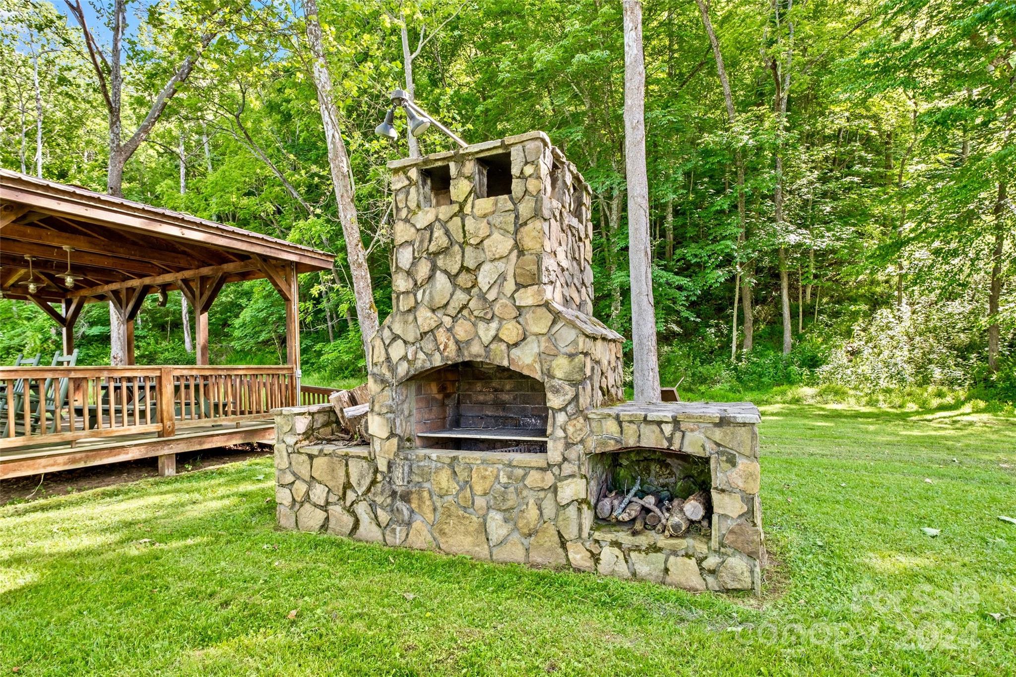 42 New River Drive