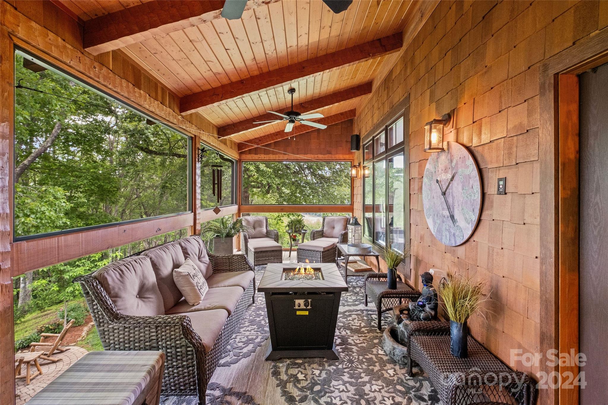 42 New River Drive