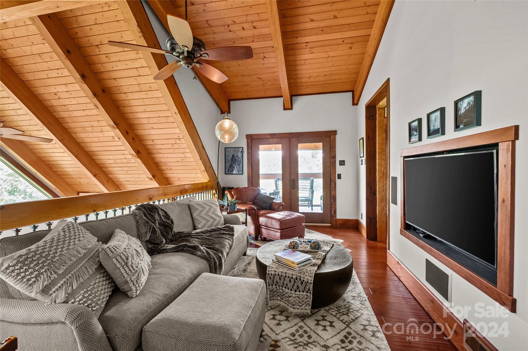42 New River Drive