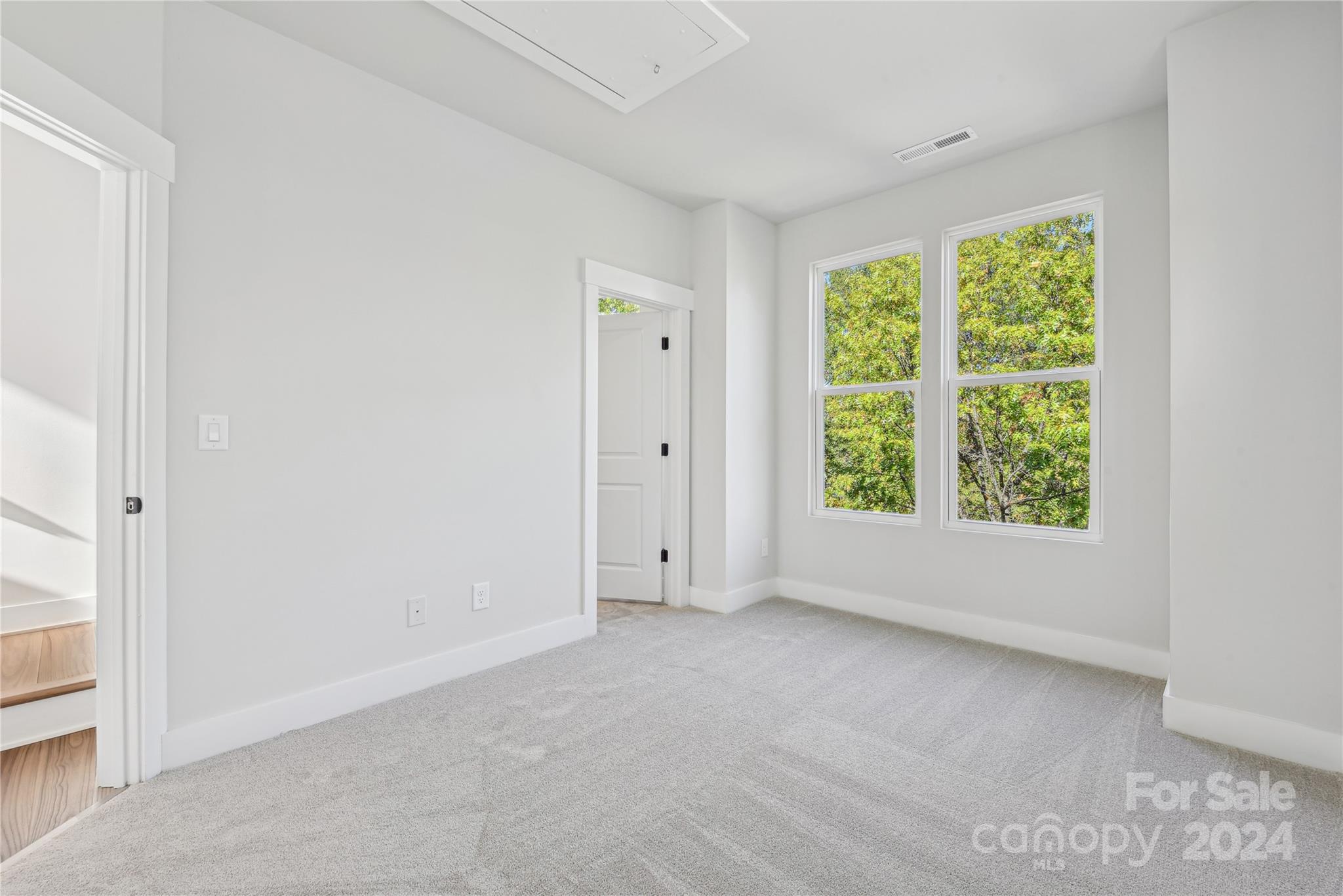 1432 Hamilton Street Unit: 14