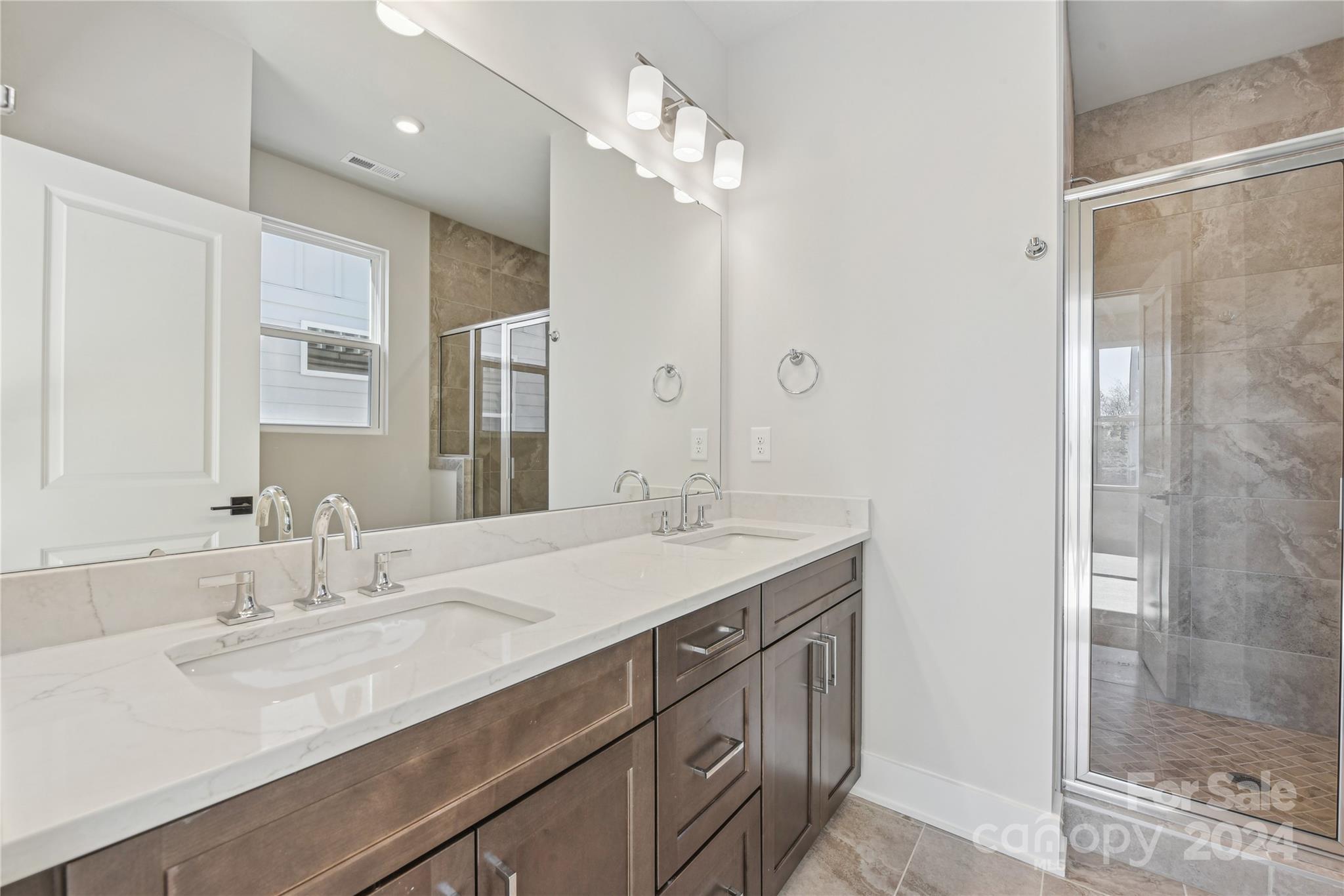 1432 Hamilton Street Unit: 14