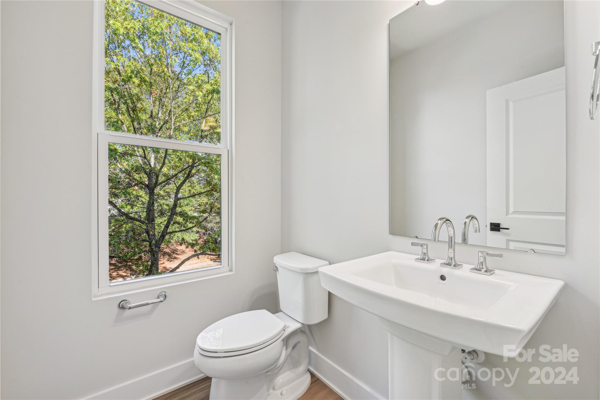 1432 Hamilton Street Unit: 14