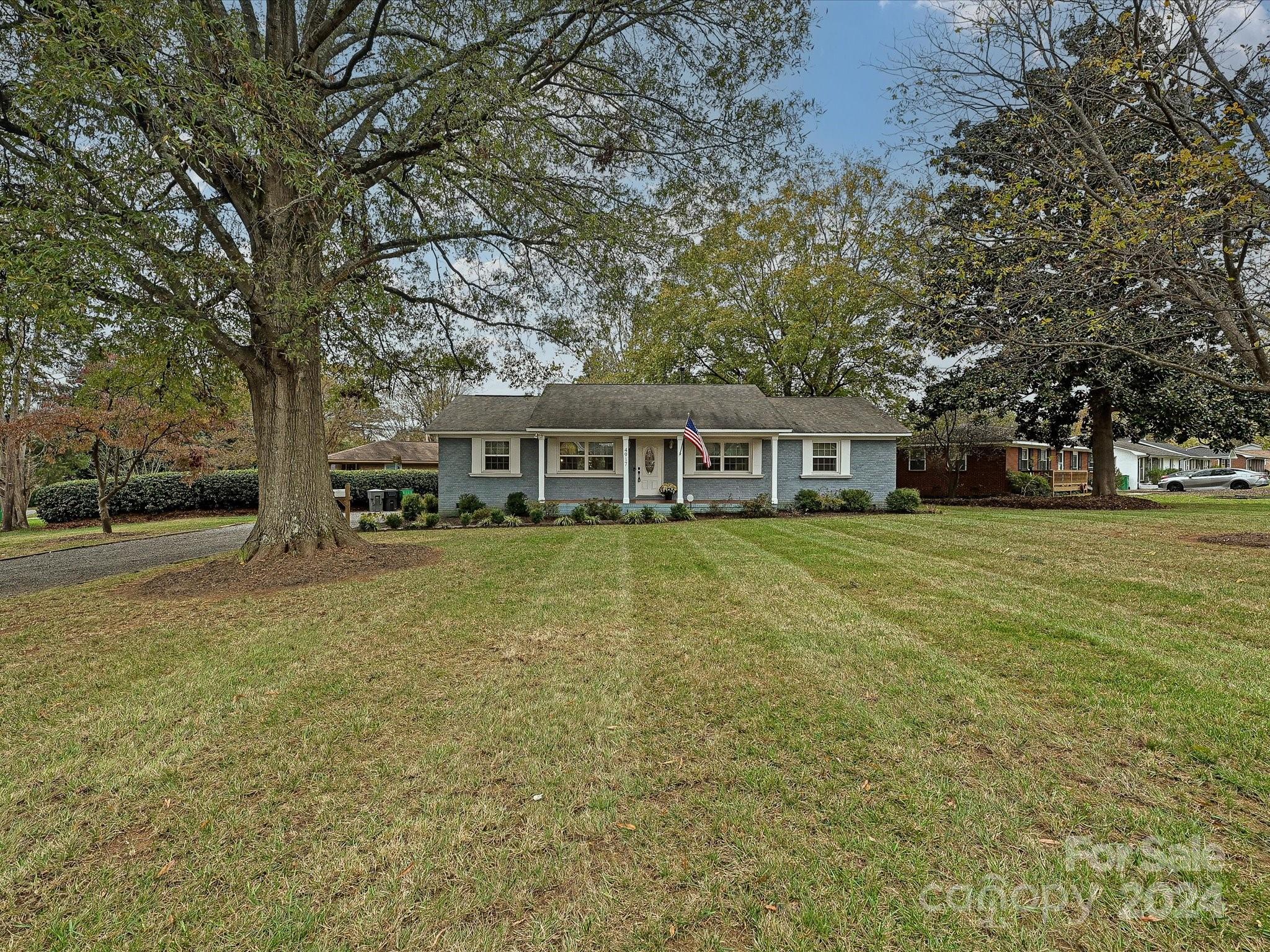 4917 Crestmont Drive