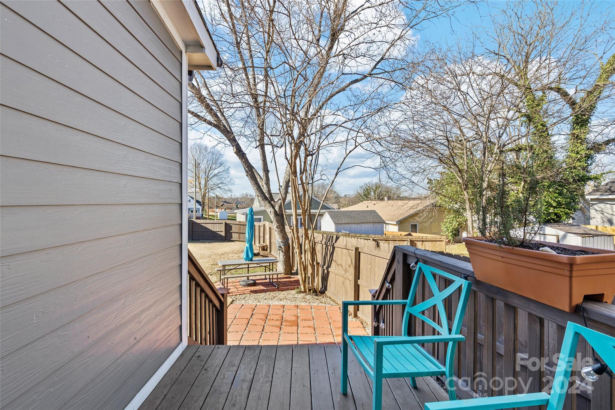 212 Tournament Drive SW