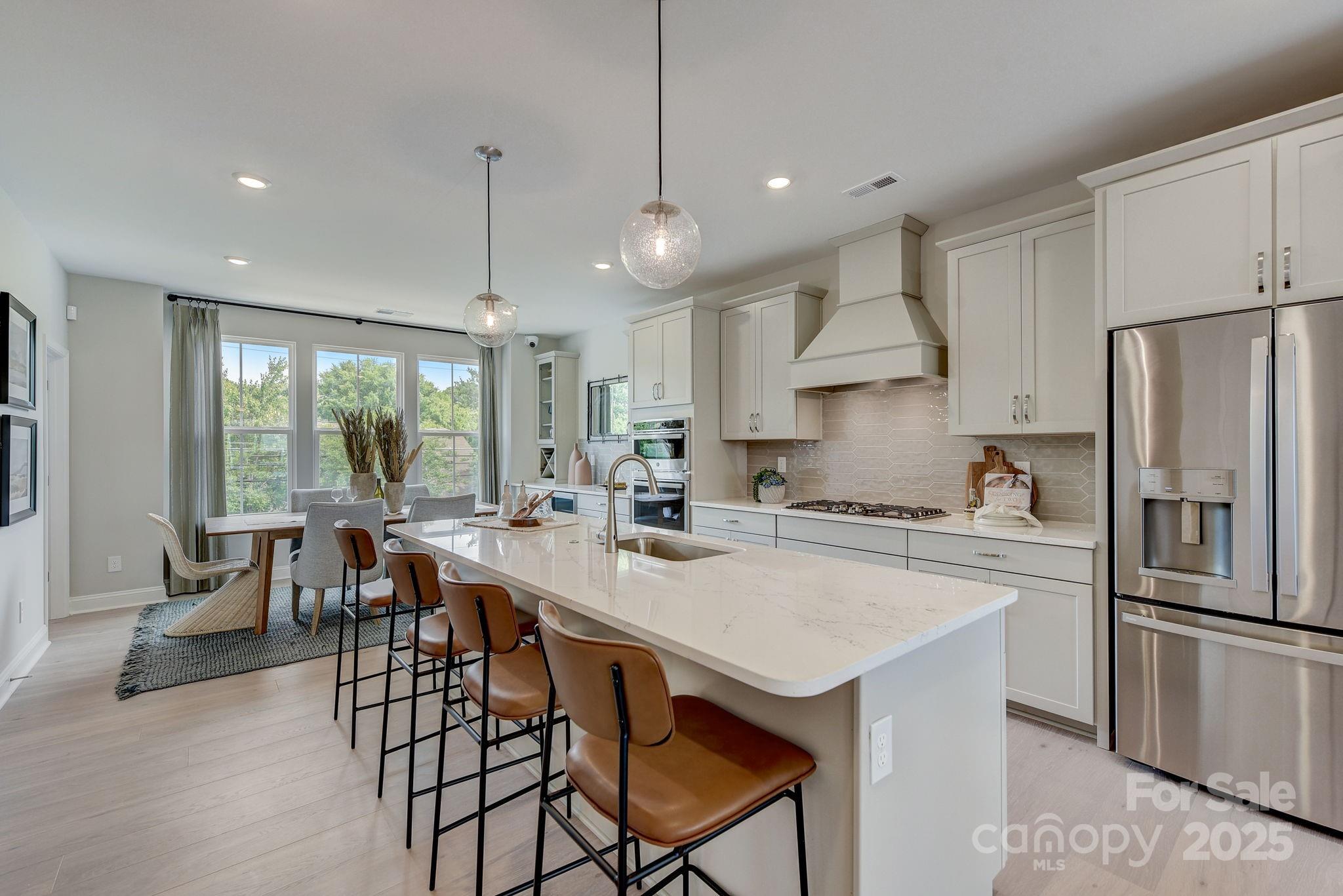 5055 Westmead Lane