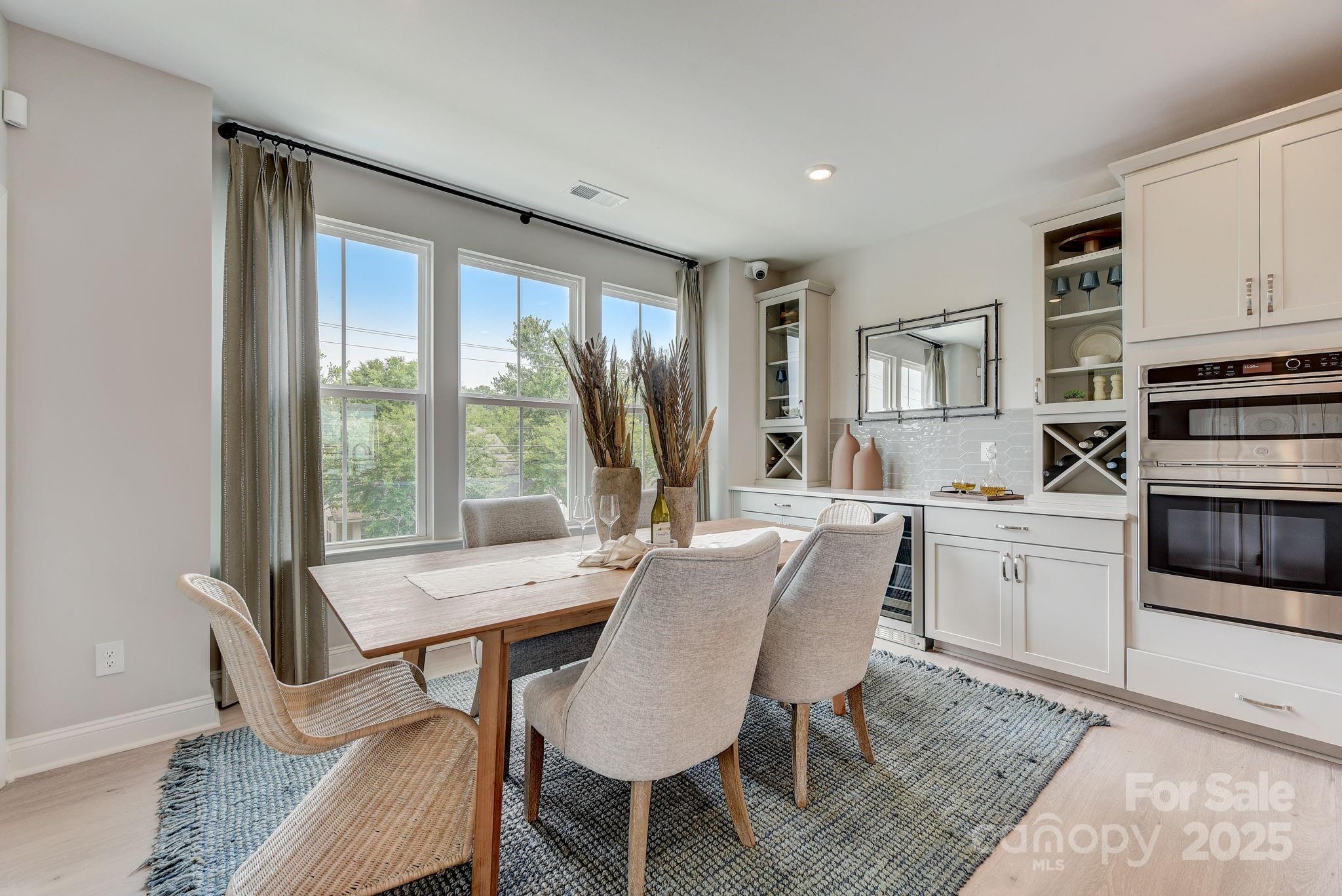 5055 Westmead Lane