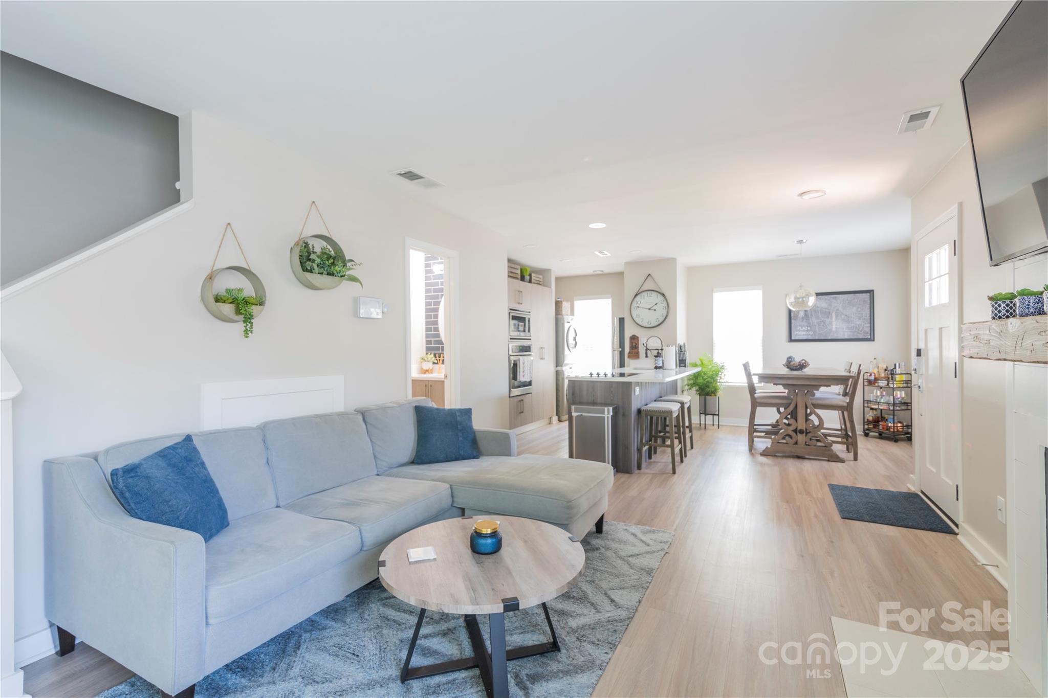 1529 Briar Creek Road Unit: 1A