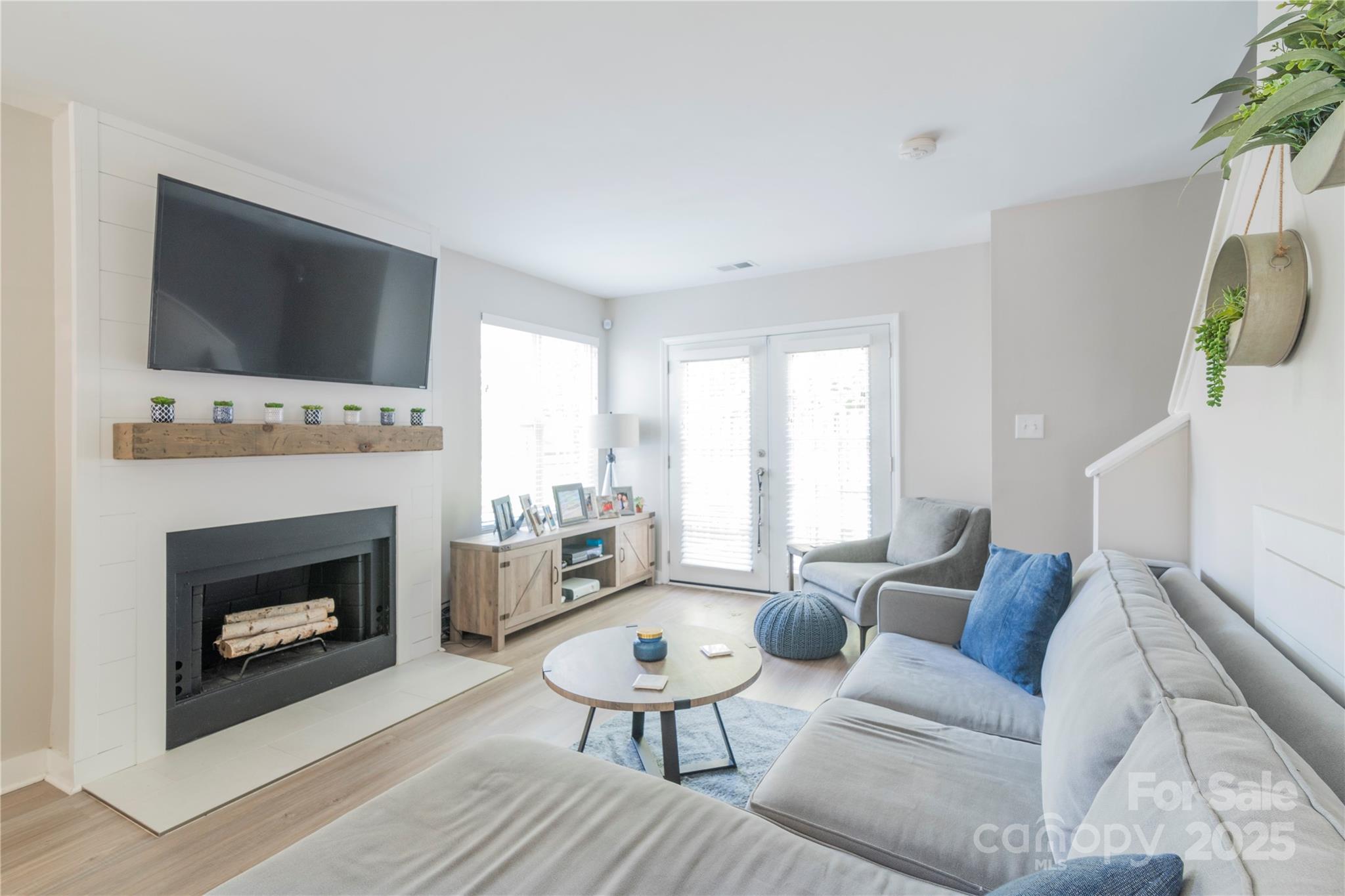 1529 Briar Creek Road Unit: 1A