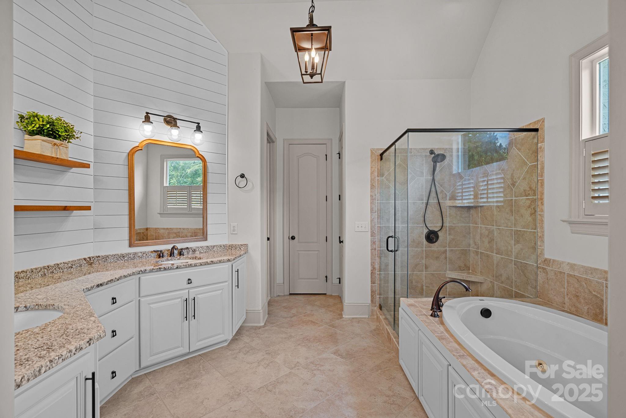 109 Walking Horse Trail