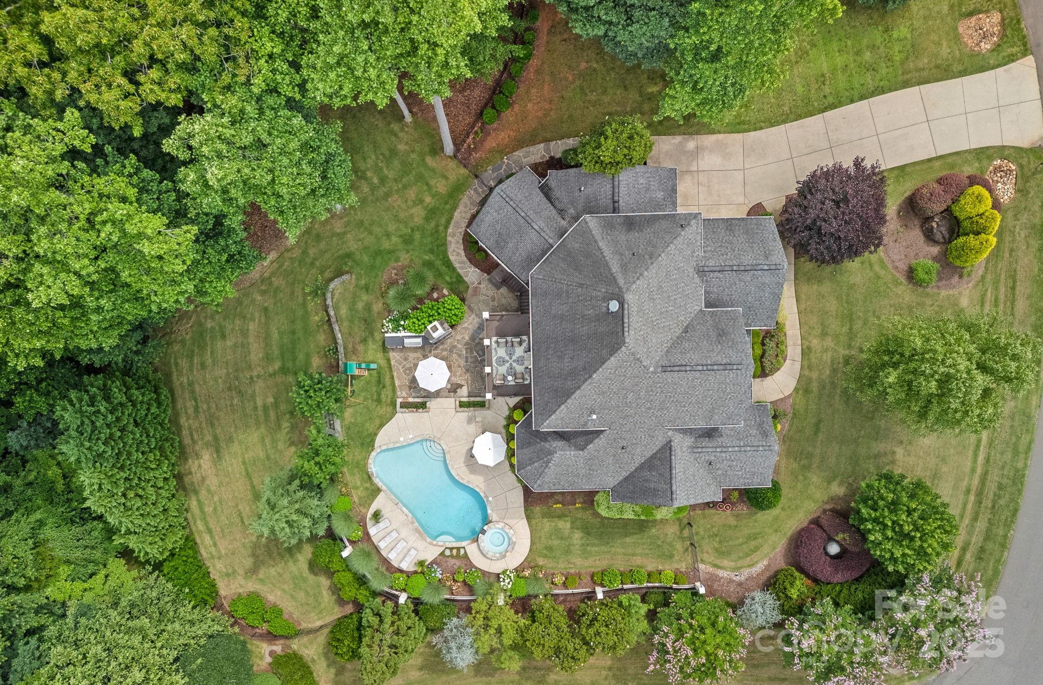 109 Walking Horse Trail