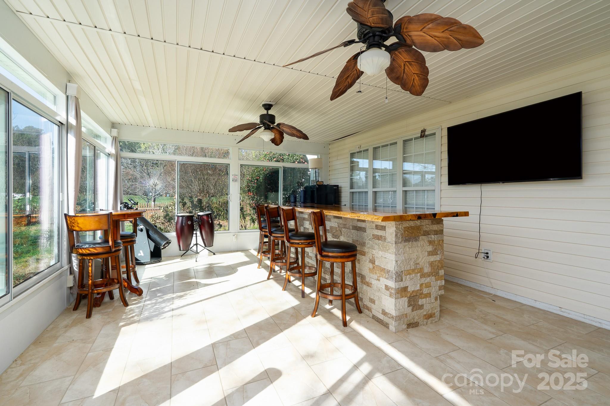 180 Elizabeth Hearth Road