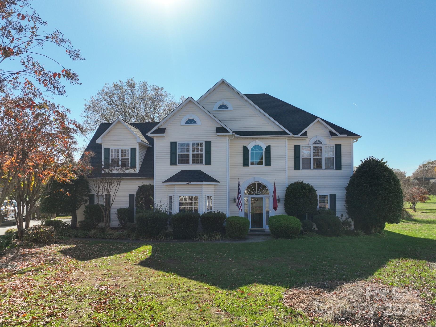 180 Elizabeth Hearth Road