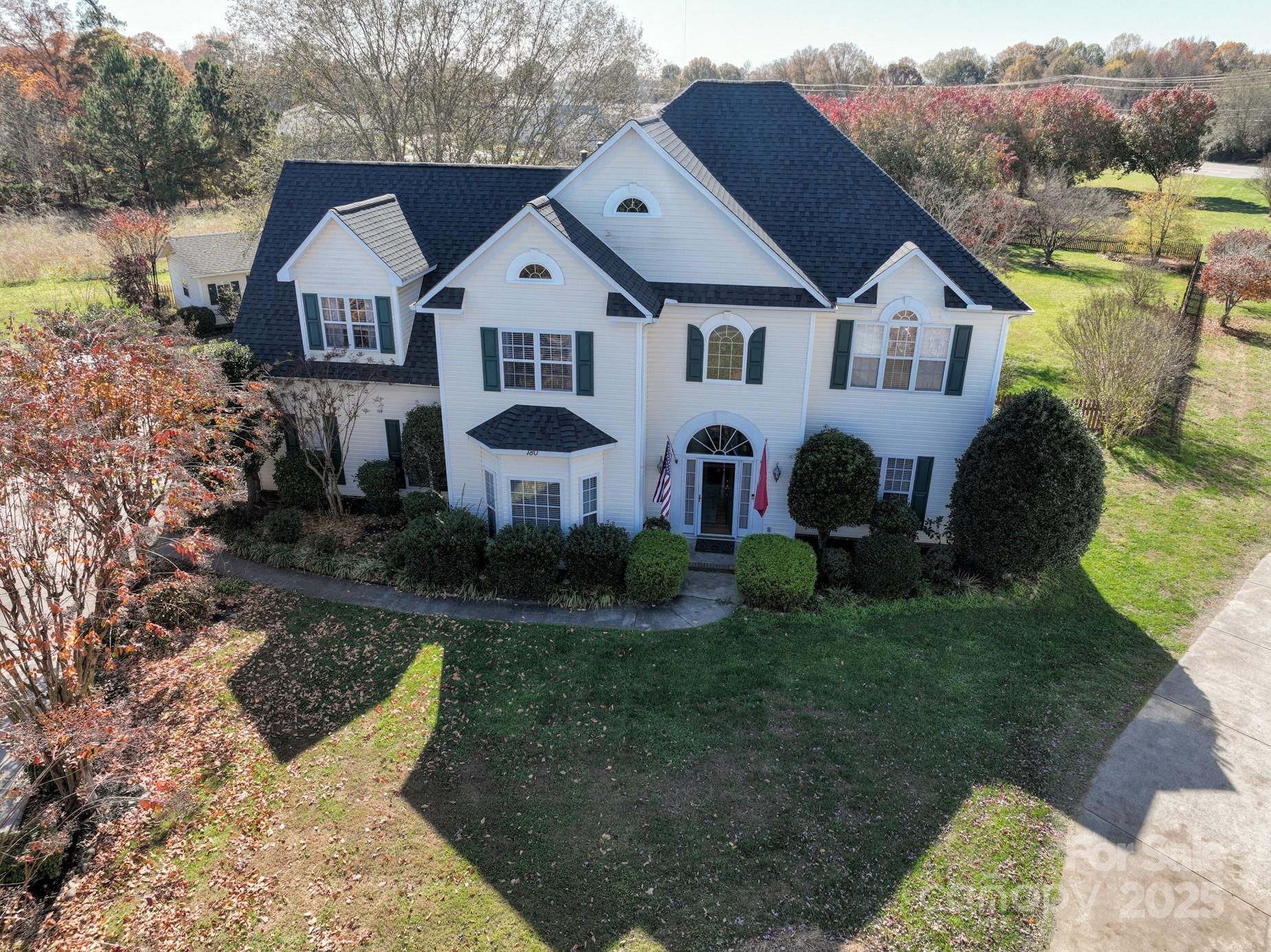 180 Elizabeth Hearth Road