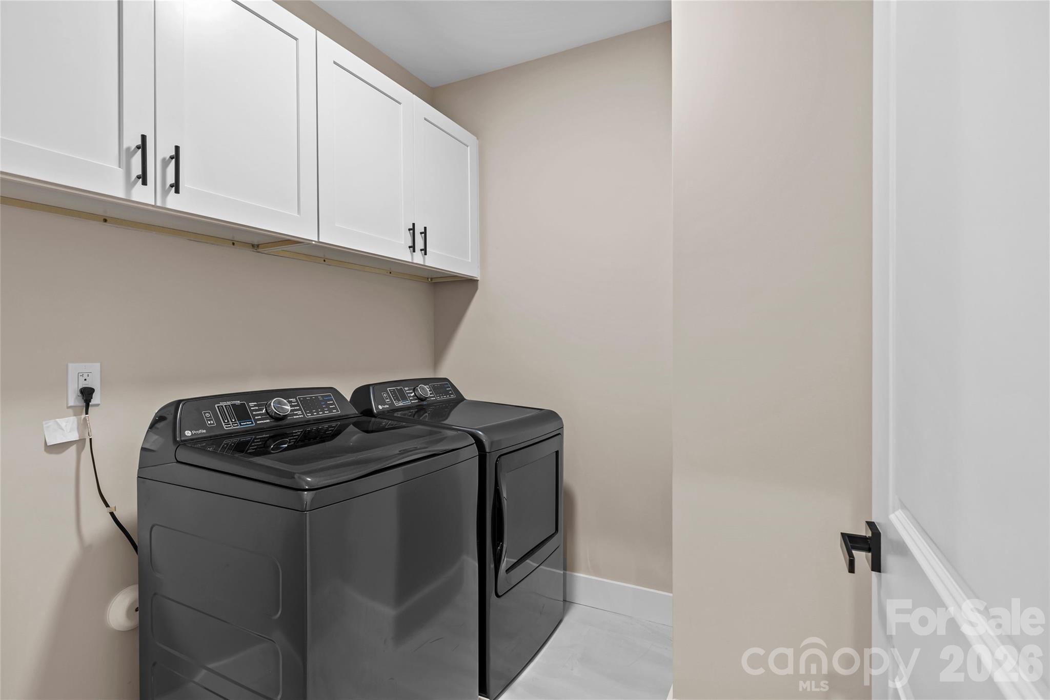 8925 Harrisburg Road