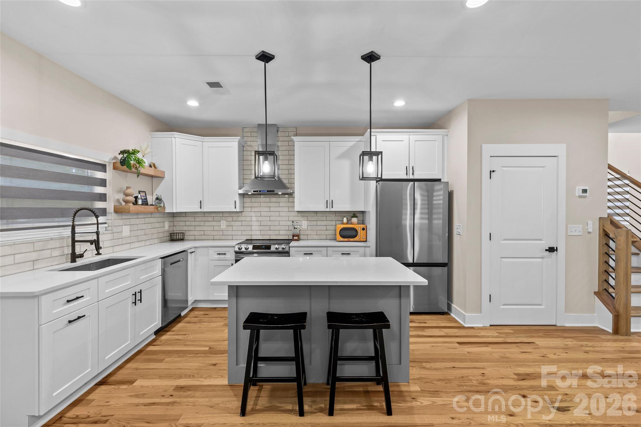 8925 Harrisburg Road