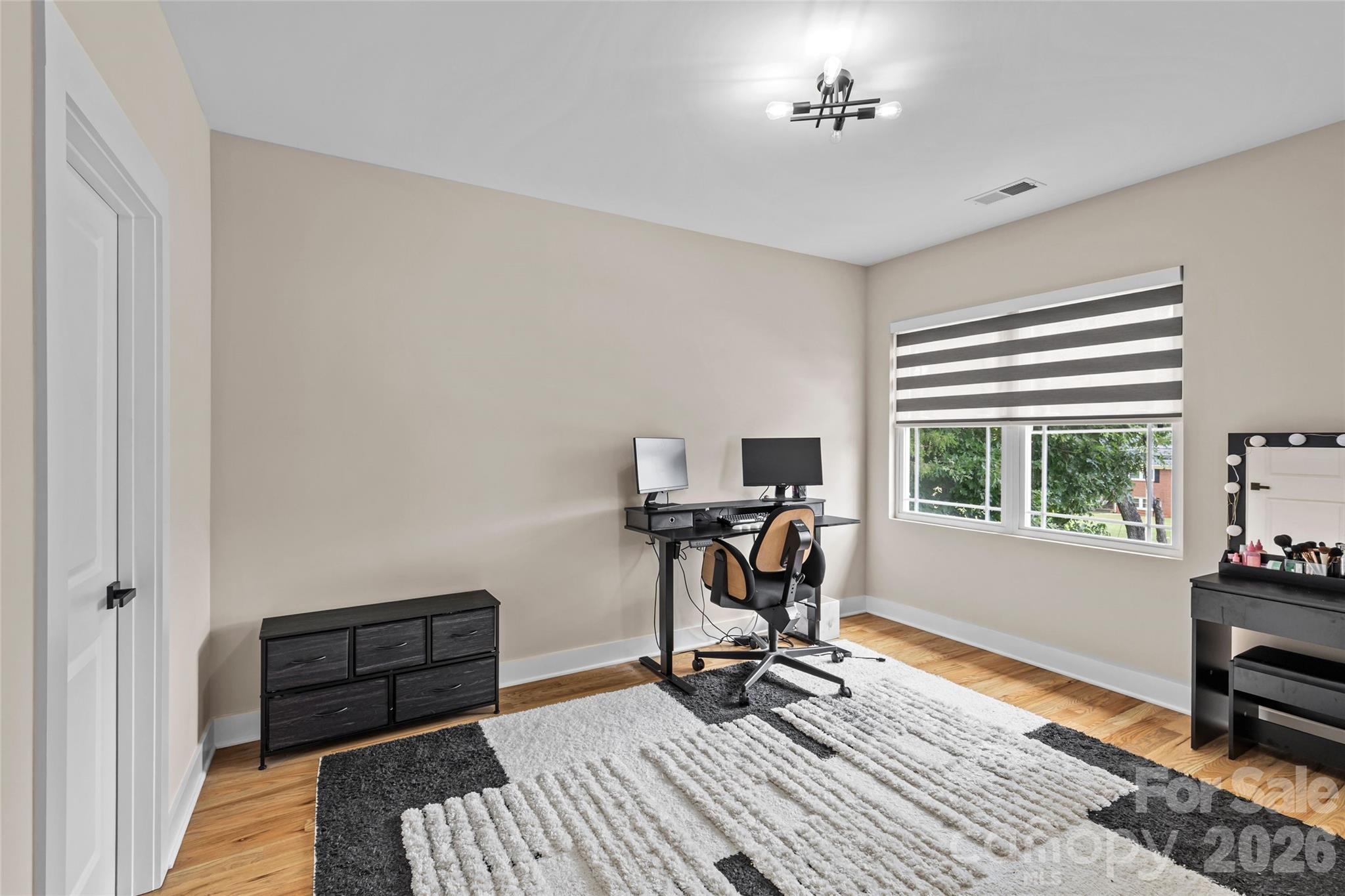 8925 Harrisburg Road