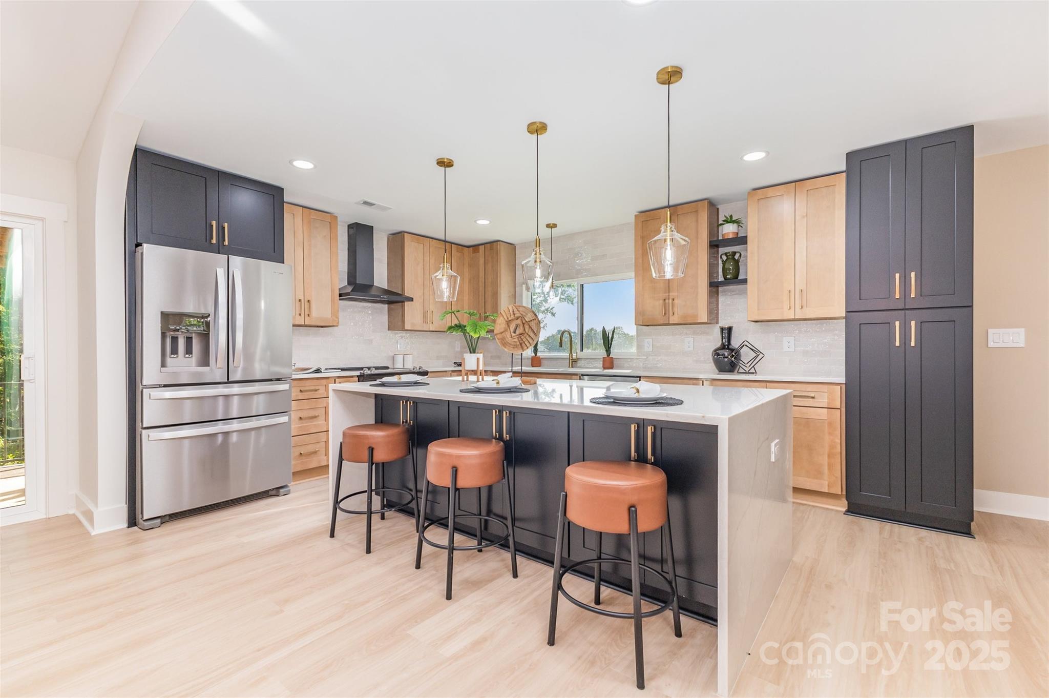 345 Kentberry Drive