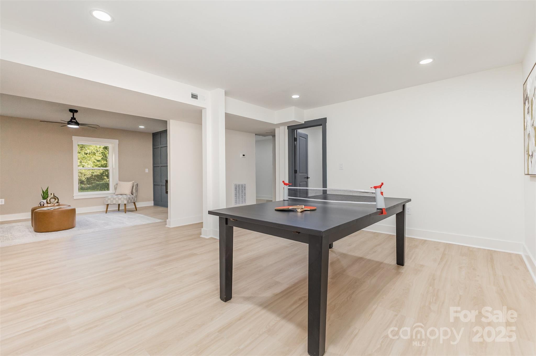 345 Kentberry Drive