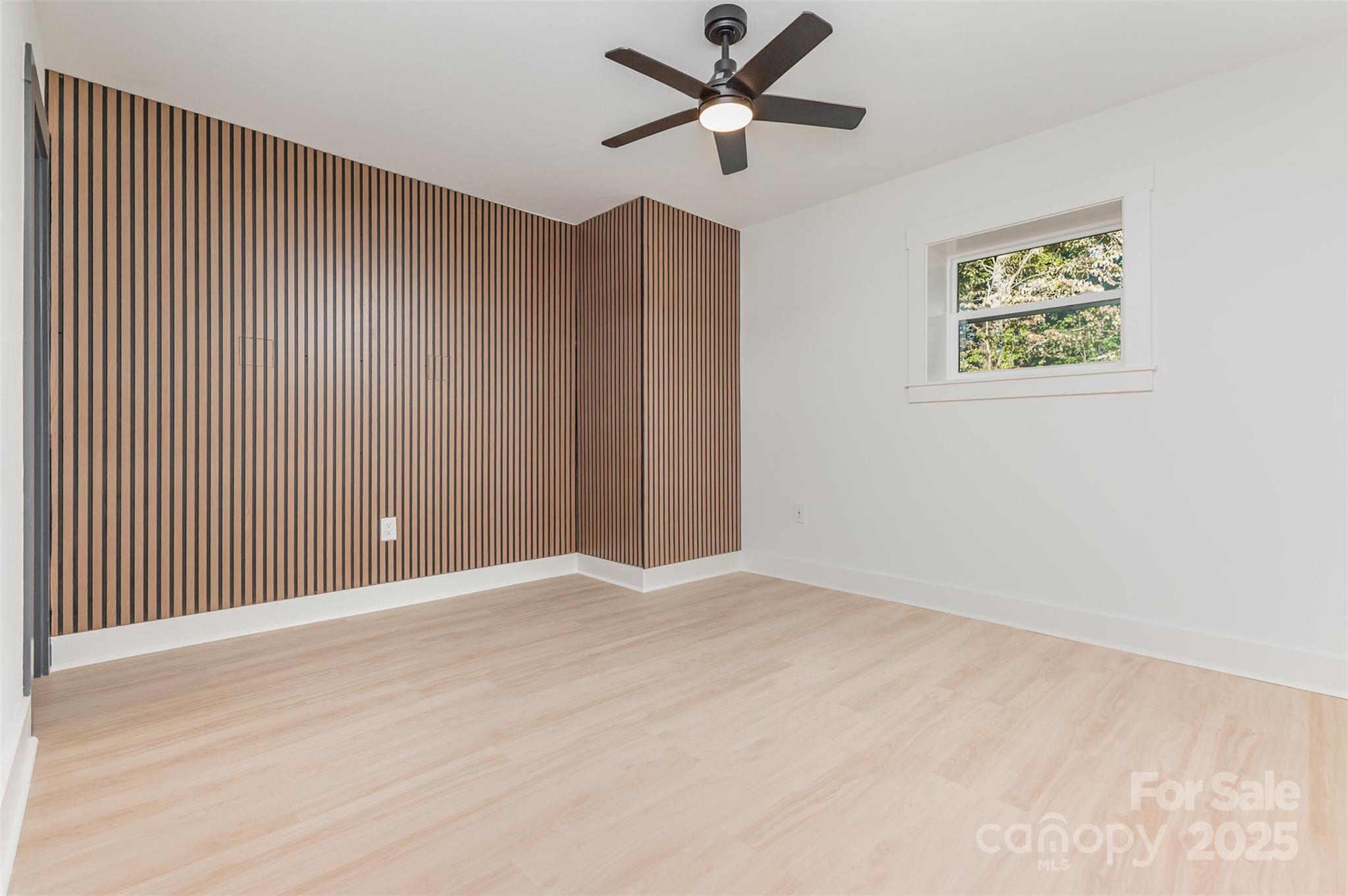 345 Kentberry Drive