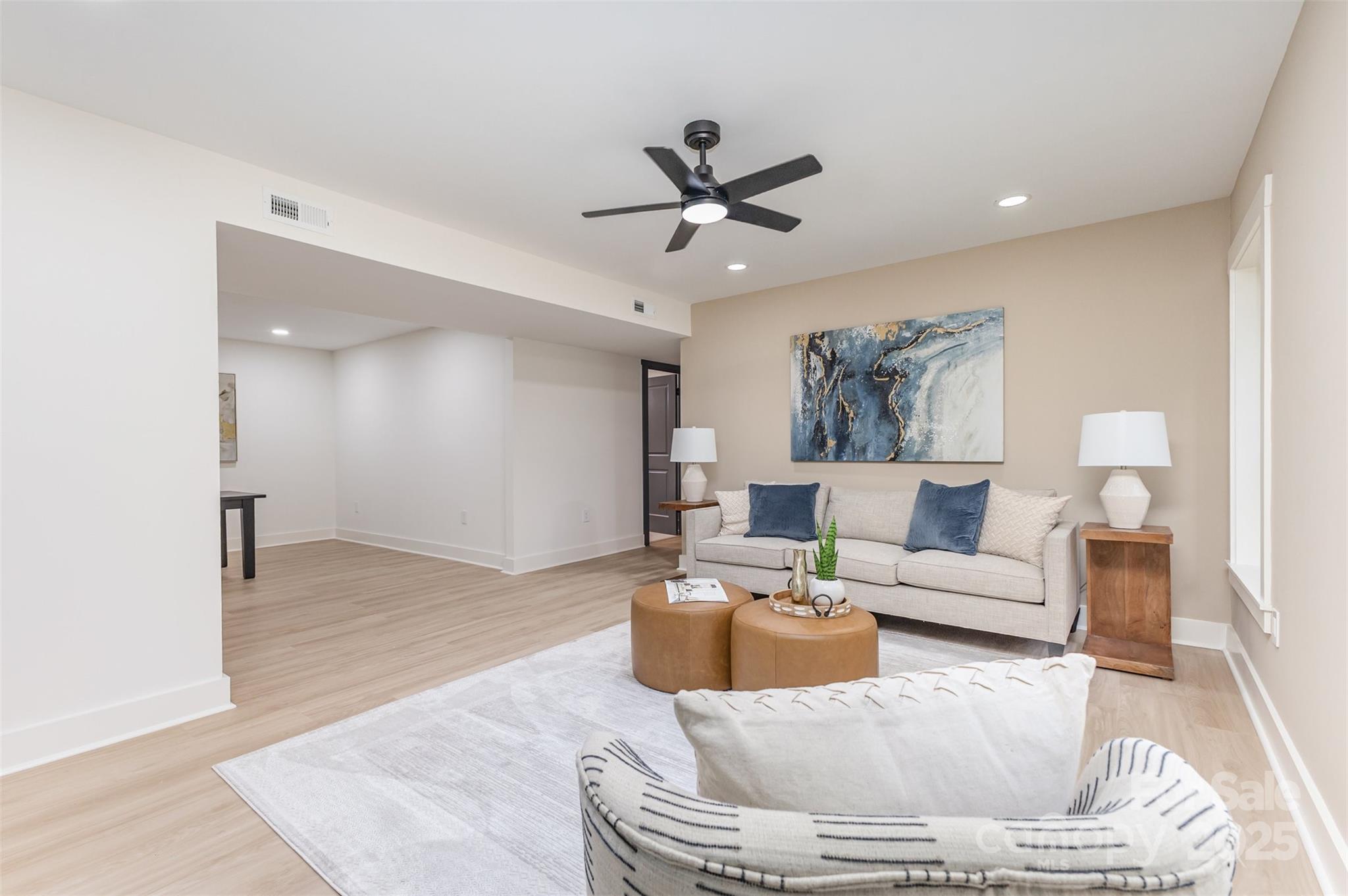 345 Kentberry Drive