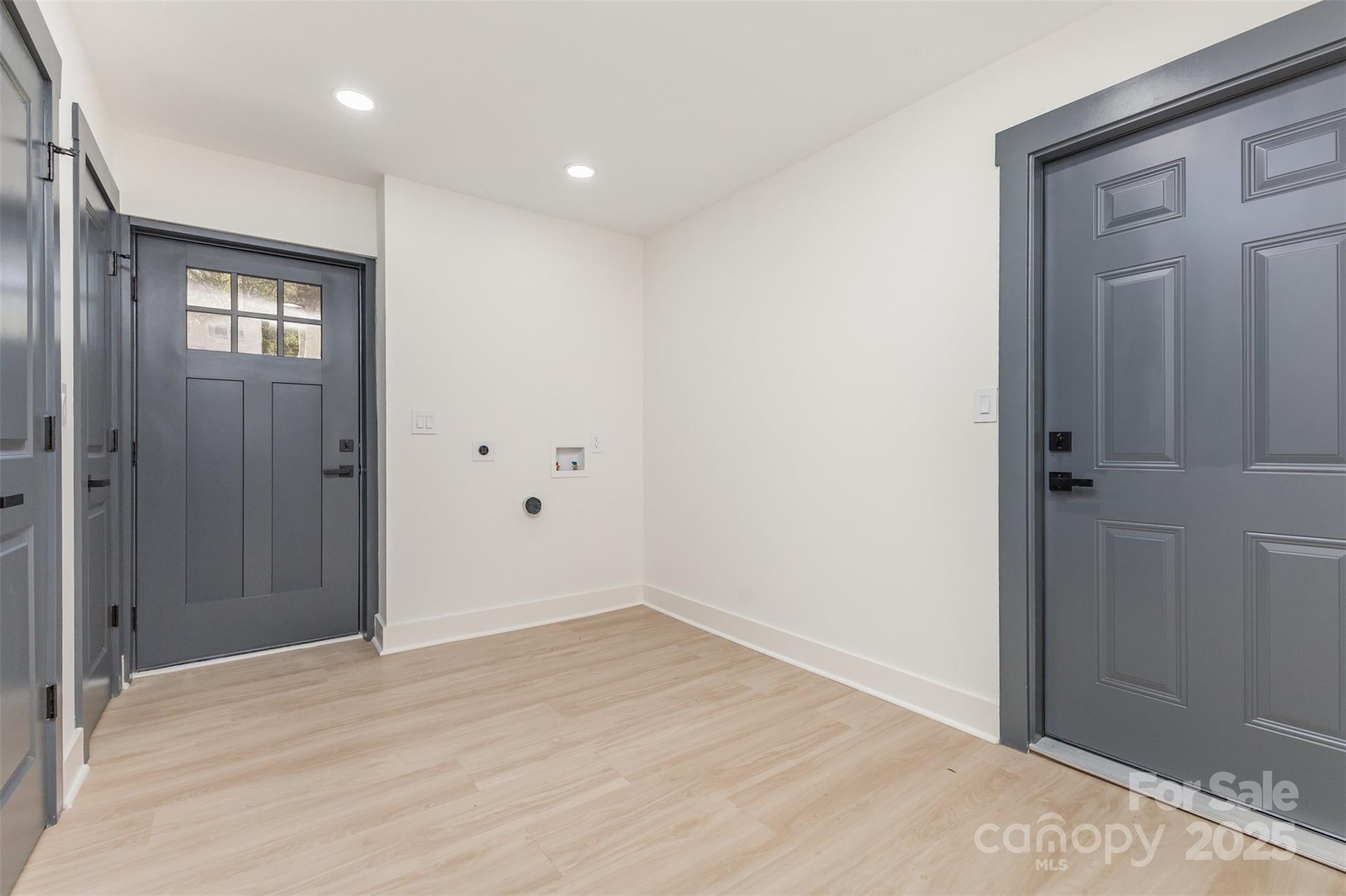 345 Kentberry Drive