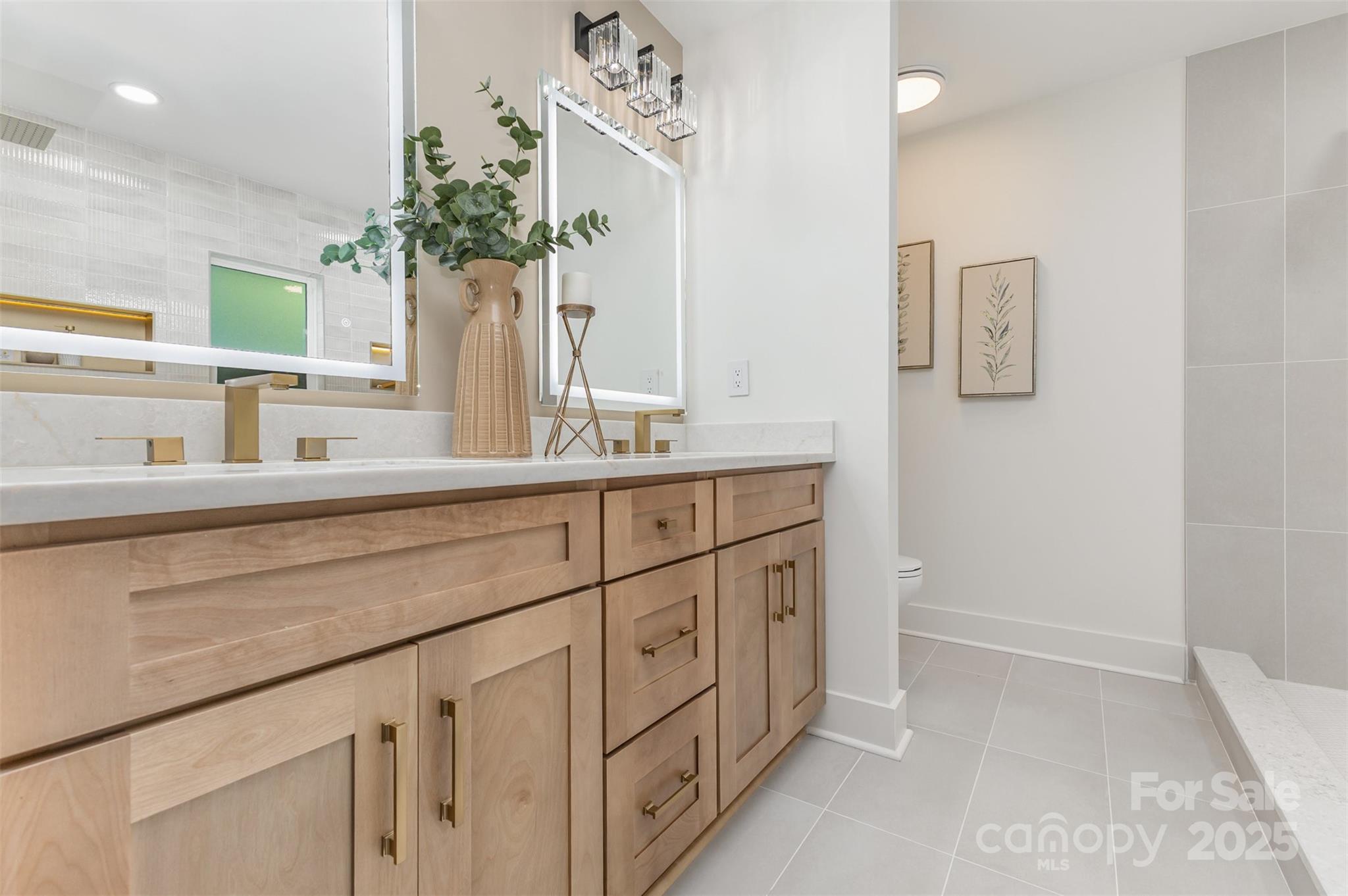 345 Kentberry Drive