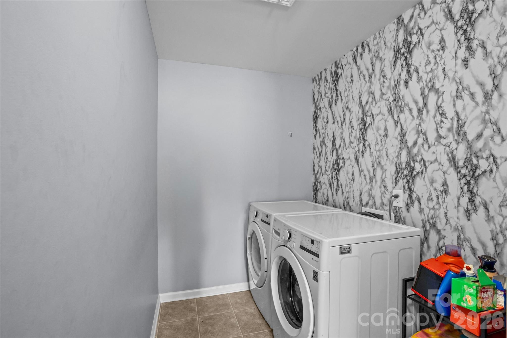 3220 Saddlebrook Drive