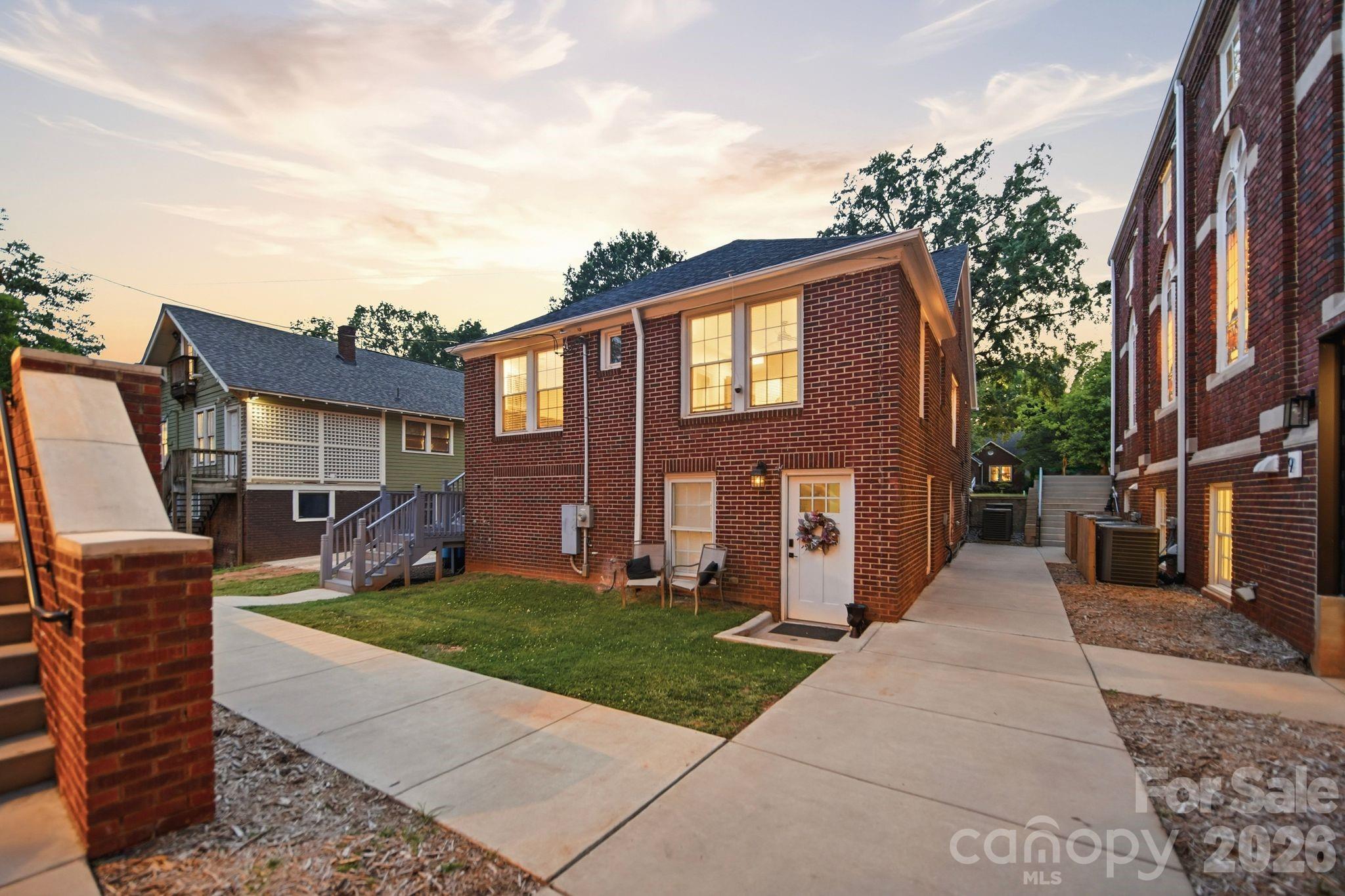 205 Grandin Road