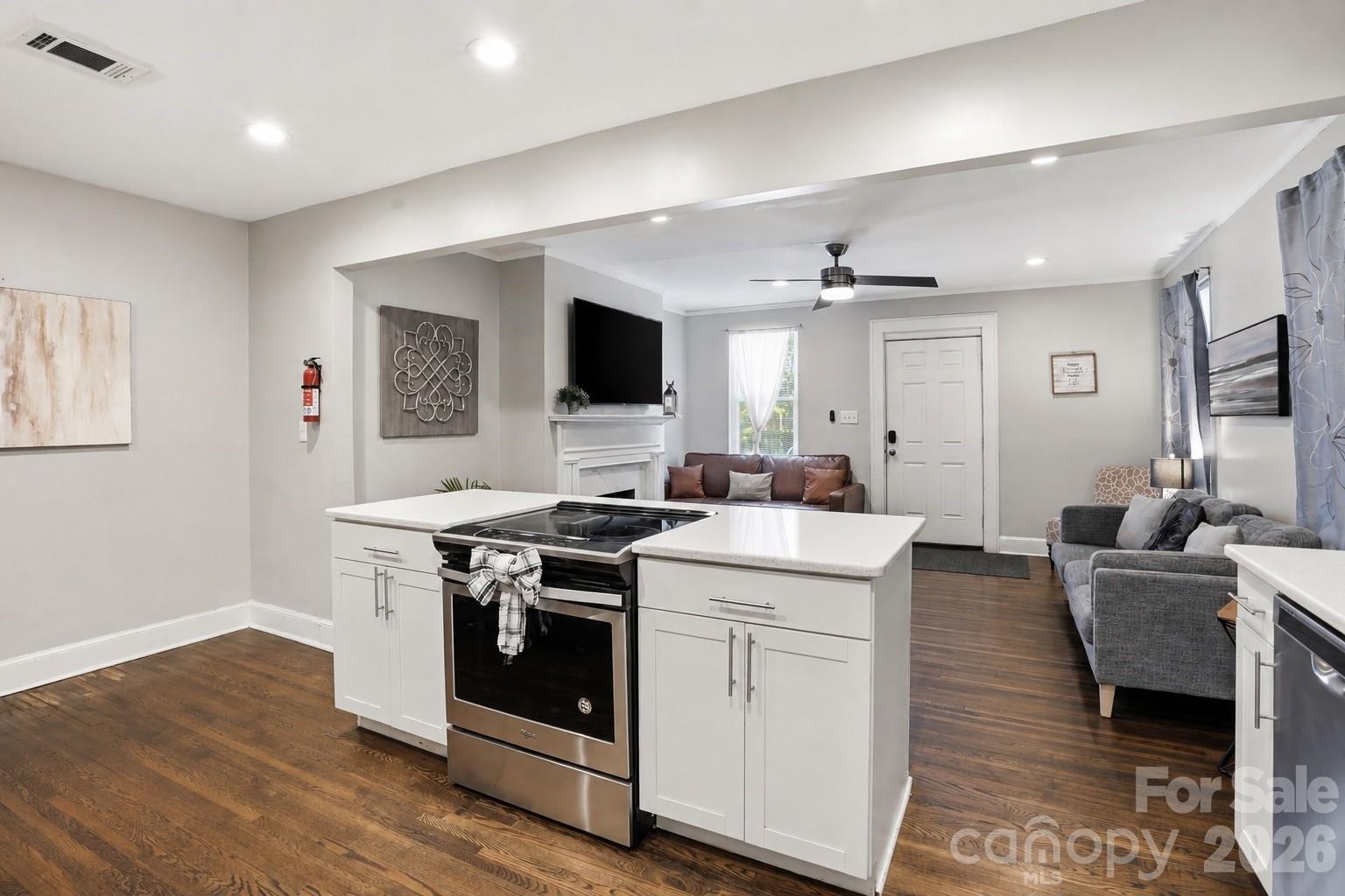 1411/1413 W 4th Street