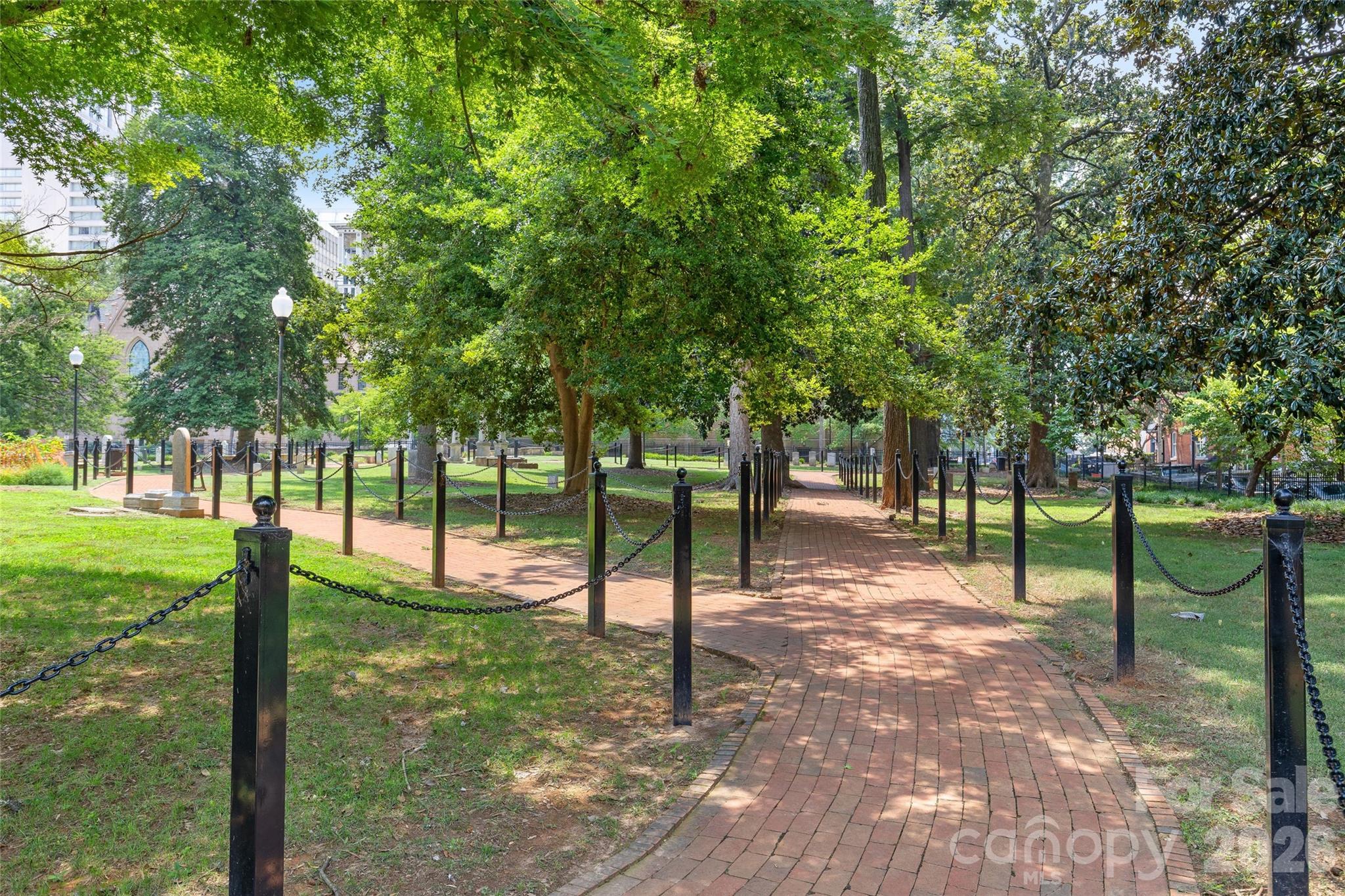 224 N Poplar Street Unit: 22