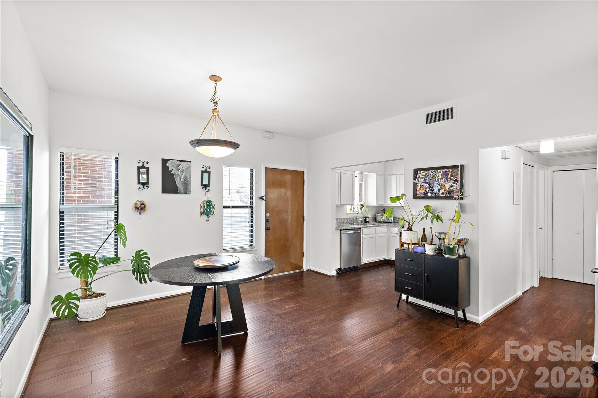 224 N Poplar Street Unit: 22