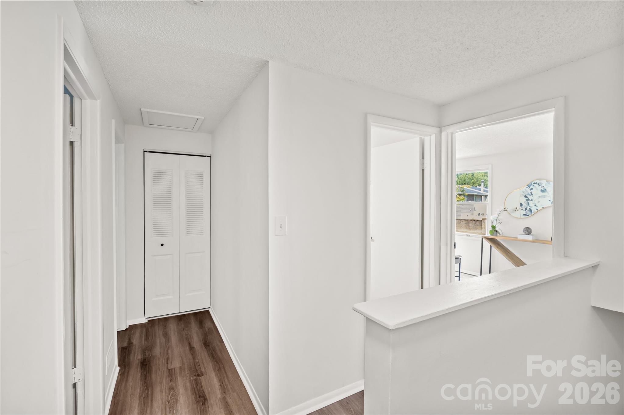 8254 Knights Bridge Road