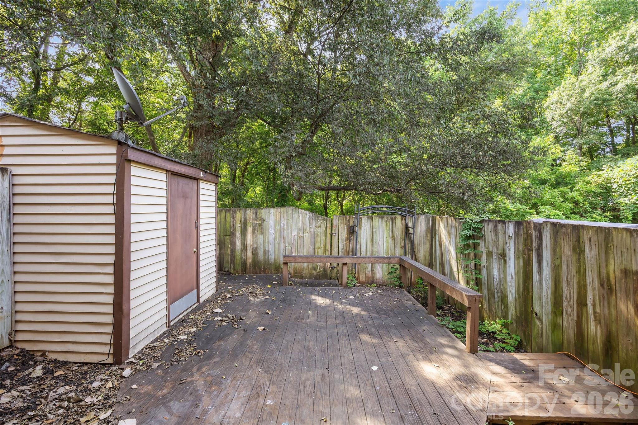 8254 Knights Bridge Road