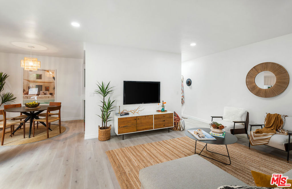 1110 Hacienda Place 102