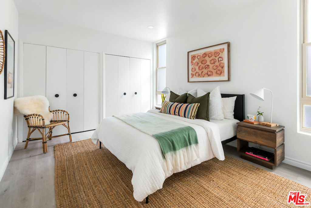 1110 Hacienda Place 102