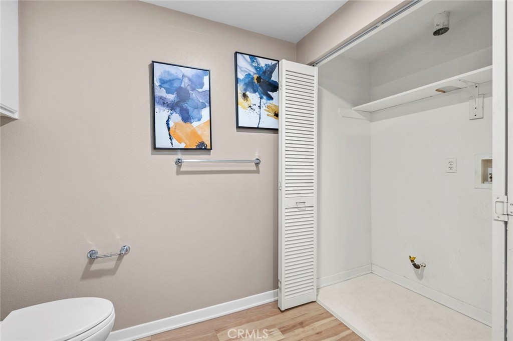 160 S Hudson Avenue 212