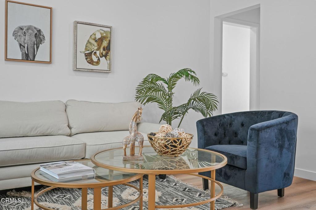 3706 E La Jara Street