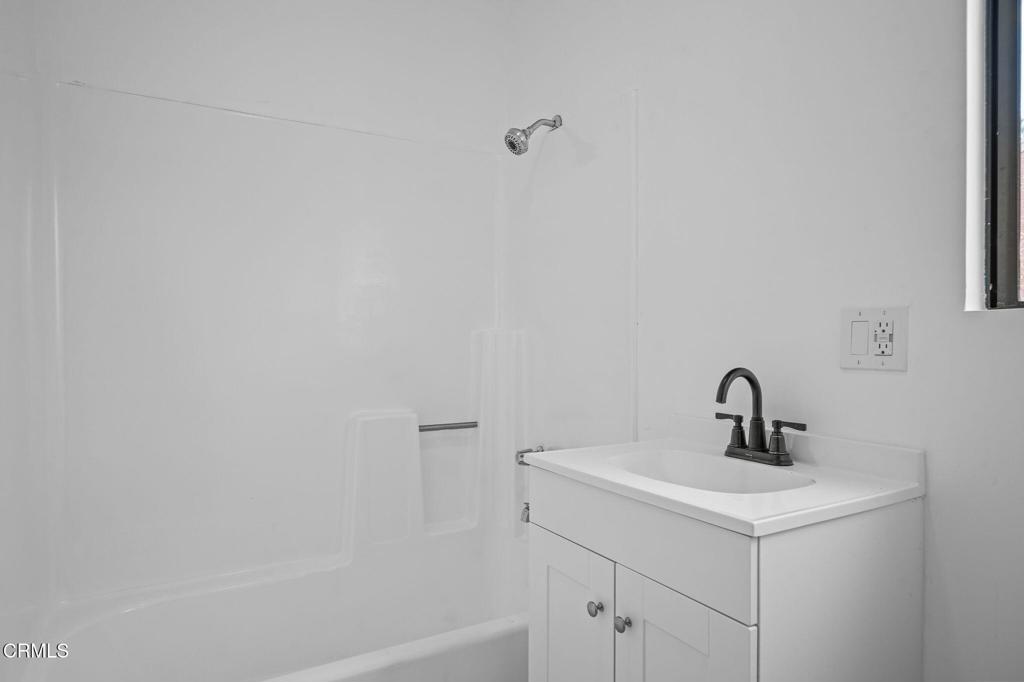 3706 E La Jara Street