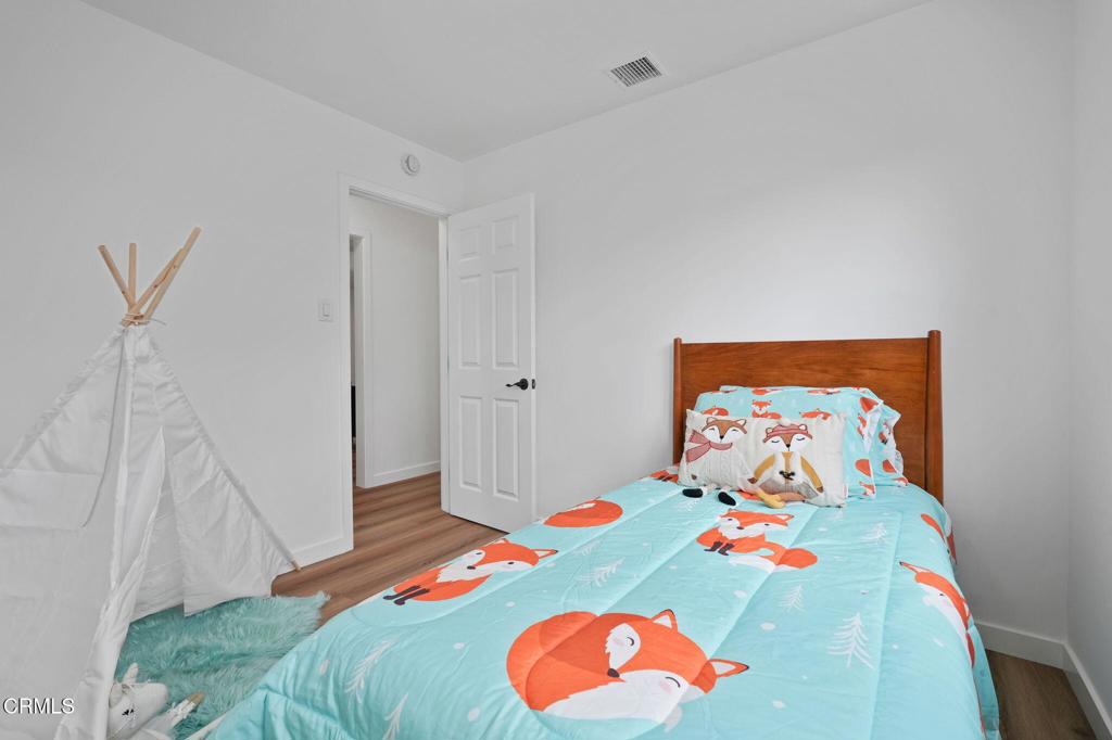 3706 E La Jara Street