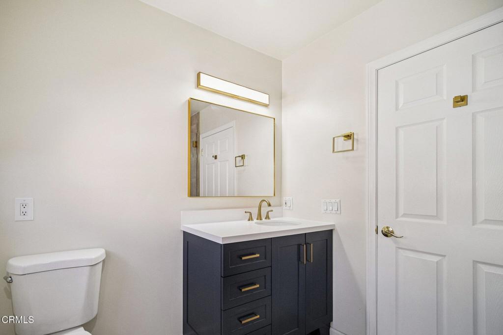 1100 N Isabel Street