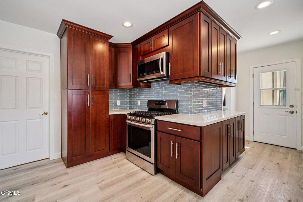 1100 N Isabel Street