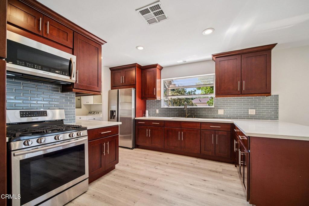 1100 N Isabel Street