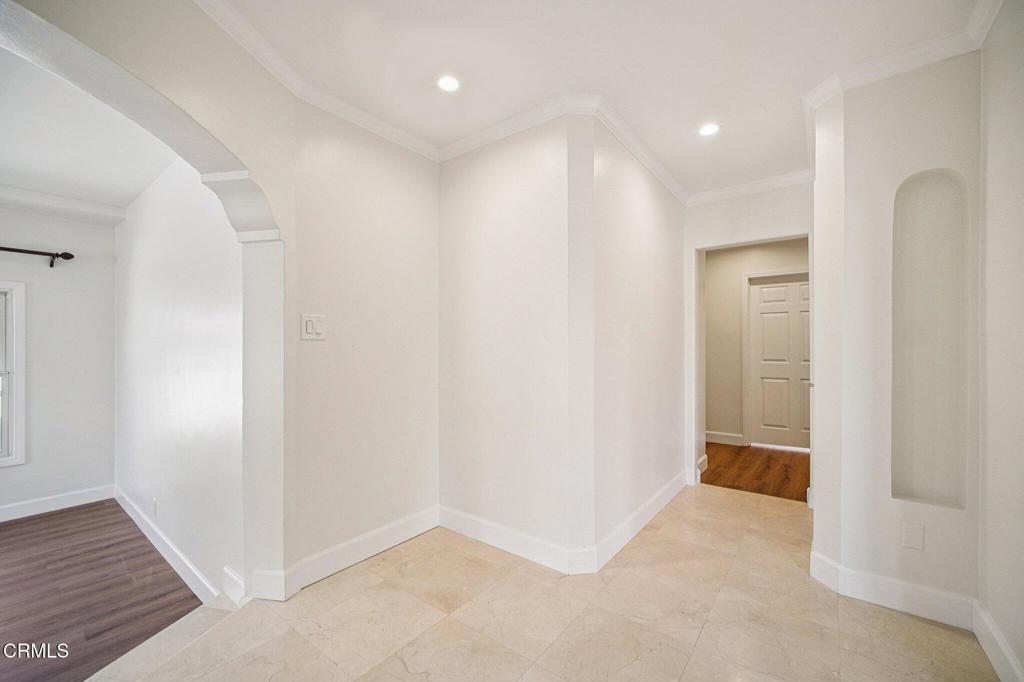 1100 N Isabel Street