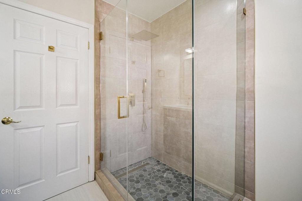 1100 N Isabel Street