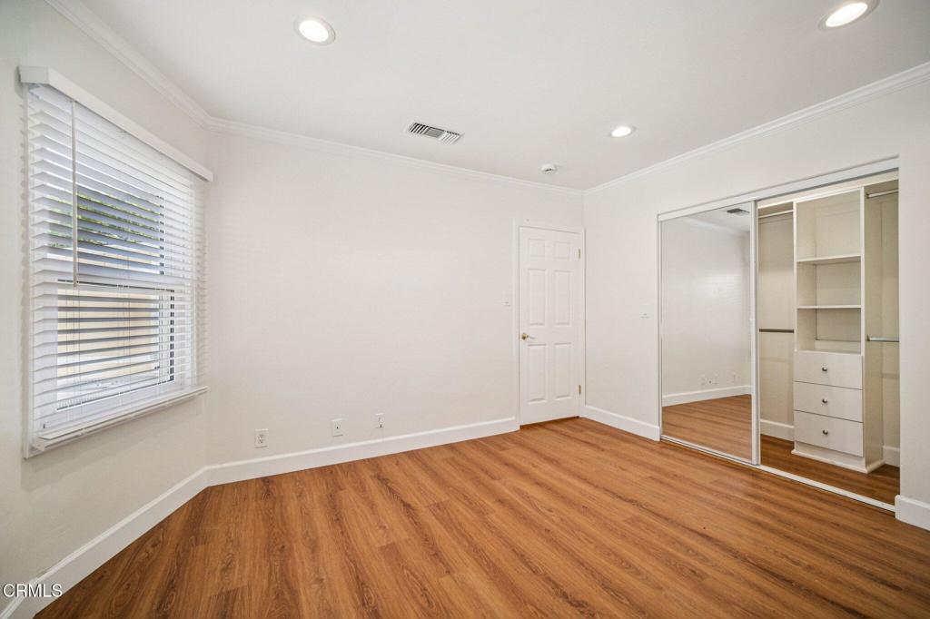 1100 N Isabel Street