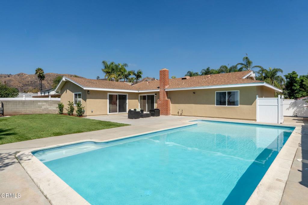 11609 Garrick Avenue